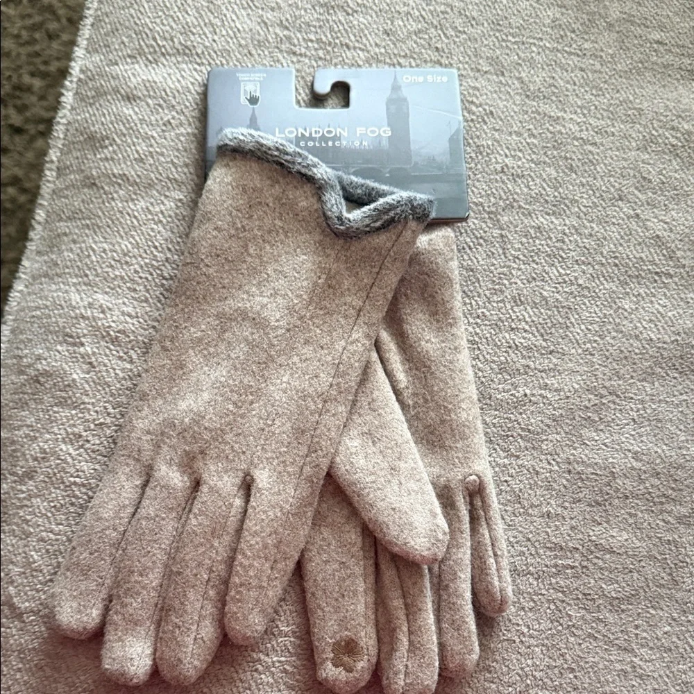 London Fog Tan Gloves with Gray Edge